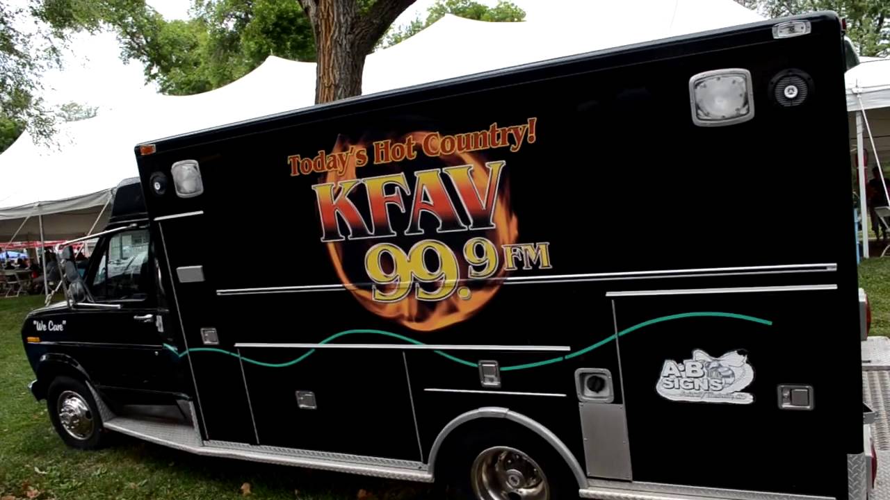 KFAV Live at the Town and Country Fair in WashMo