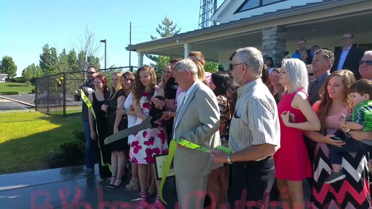 Yuppy Puppy Ribbon Cutting in Winghaven